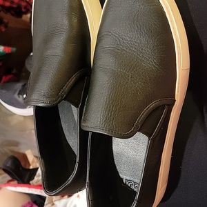 UGG Alameda Slip On Black Leather Shoes